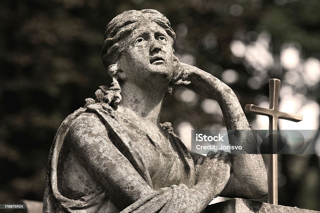 Estátua de luto - Foto de stock de Antigo royalty-free