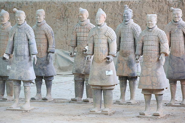 테라코타 병마용갱 - terracotta soldiers xian terracotta tomb 뉴스 사진 이미지
