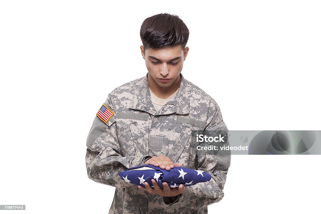 Triste soldier con una bandera estadounidense - Foto de stock de Ejército libre de derechos