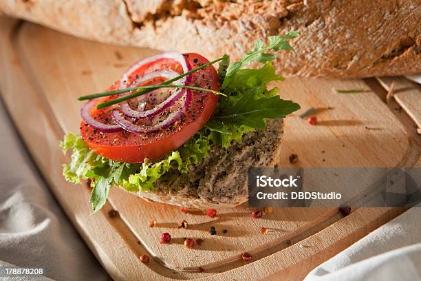 파테 샌드위치와 잘라냄 수 있습니다 0명에 대한 스톡 사진 및 기타 이미지 - 0명, 건강한 식생활, 고기