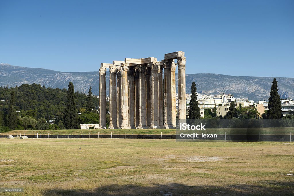 Tempio di Zeus Olimpico - Foto stock royalty-free di Archeologia