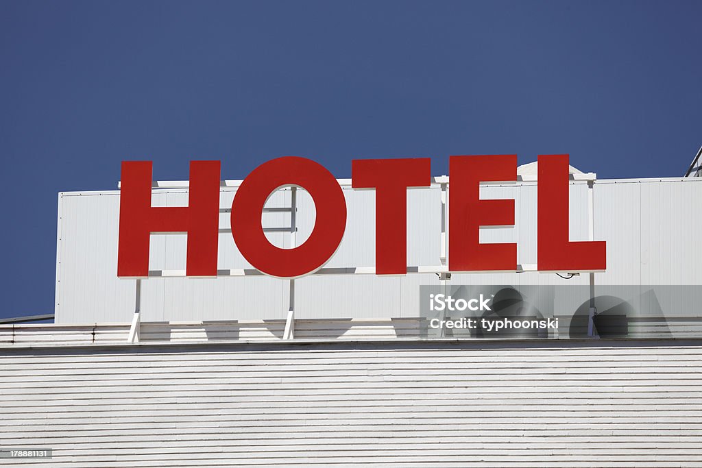 Red panneau de l'hôtel - Photo de Architecture libre de droits