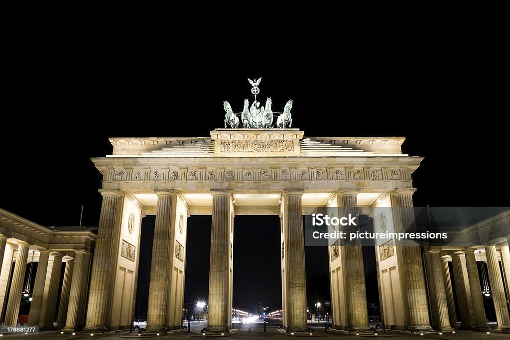 brandenburger tor by night brandenburger in berlin tor by night in december Architecture Stock Photo