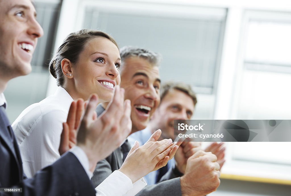 Clapping pessoas de negócios - Foto de stock de Reunião royalty-free