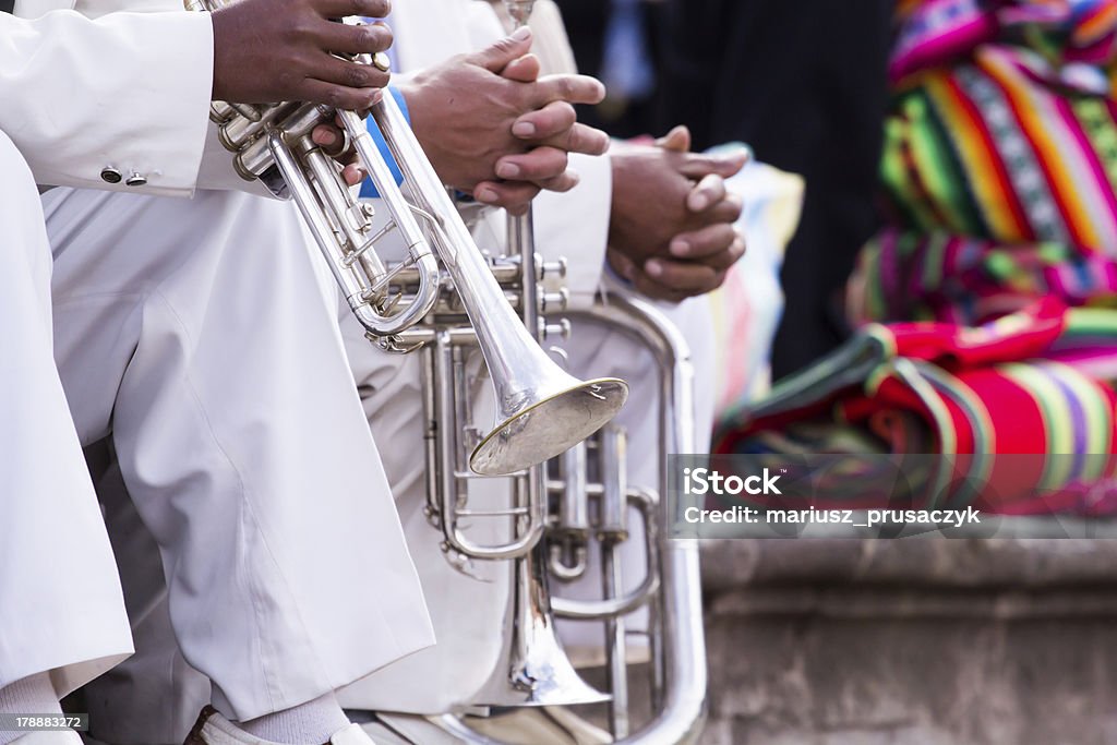 Trombones 、ビッグバンドで遊んで��いただけます。 - 舞台芸術のロイヤリティフリーストックフォト