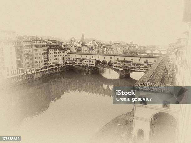 Photo libre de droit de Florence Antique Vue Sur Le Ponte Vecchio banque d'images et plus d'images libres de droit de Antiquités - Antiquités, Culture italienne, D'autrefois