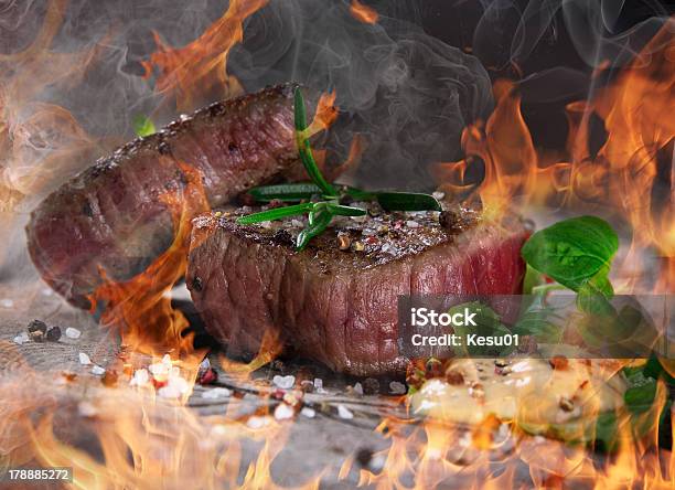 맛있었어요 비프 스테이크 겉만 태우기에 대한 스톡 사진 및 기타 이미지 - 겉만 태우기, 고기, 고명