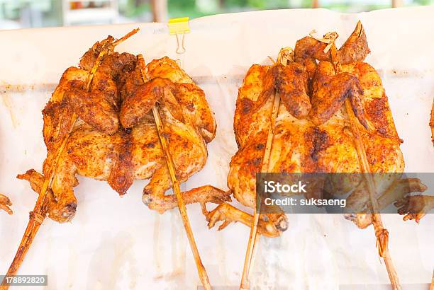 Foto de Frango Assado e mais fotos de stock de Almoço - Almoço, Asa animal, Assado