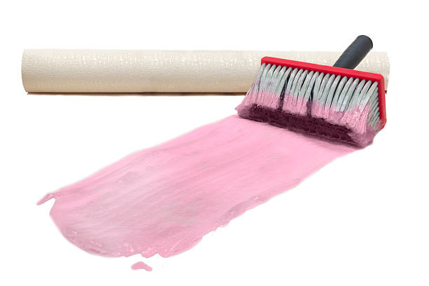 istock Brush wallpaper pink glue 178893619