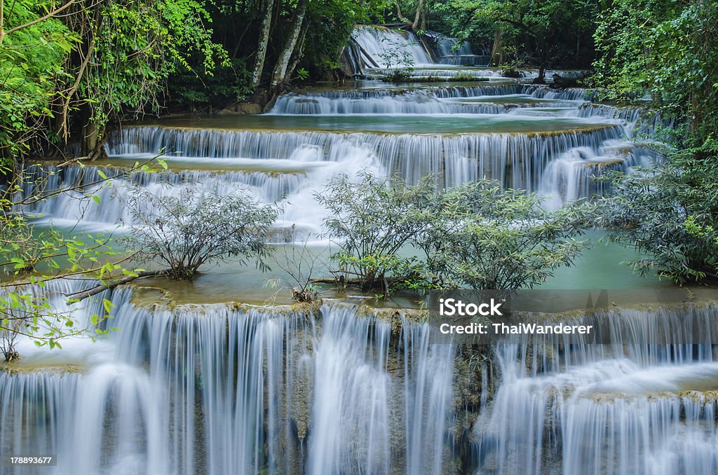 Mae Khamin, Huay cascata. - Foto stock royalty-free di Acqua fluente