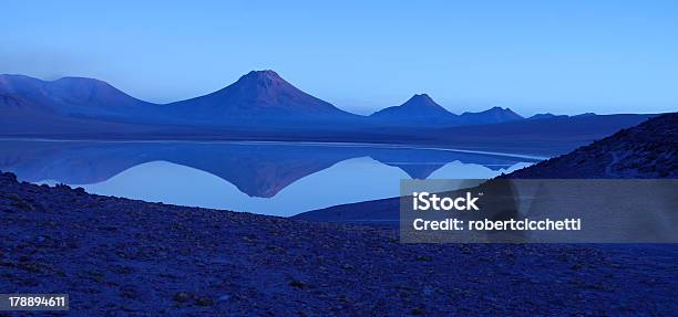 Vulcano Lascar Al Tramonto Deserto Di Atacama - Fotografie stock e altre immagini di Provincia di San Juan - Provincia di San Juan, Argentina - America del Sud, Bolivia