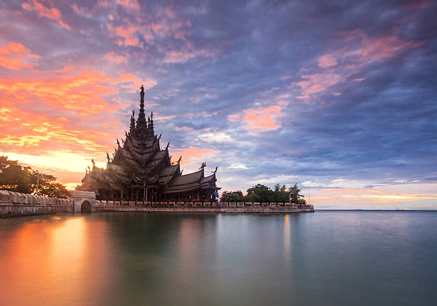 istock Temple of Sanctuary, Pattaya 178894904