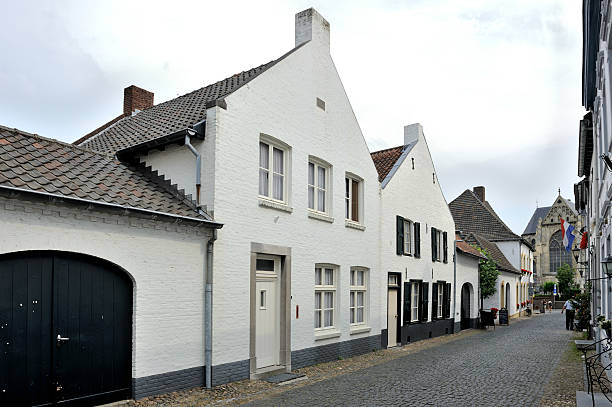 istock Small street and church in Thorn 178902148