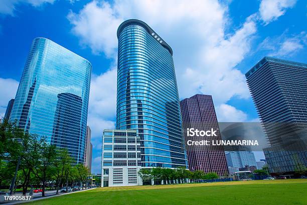 De Houston Downtown Rascacielos Disctict Cielo Azul Espejo Foto de stock y más banco de imágenes de Aire libre