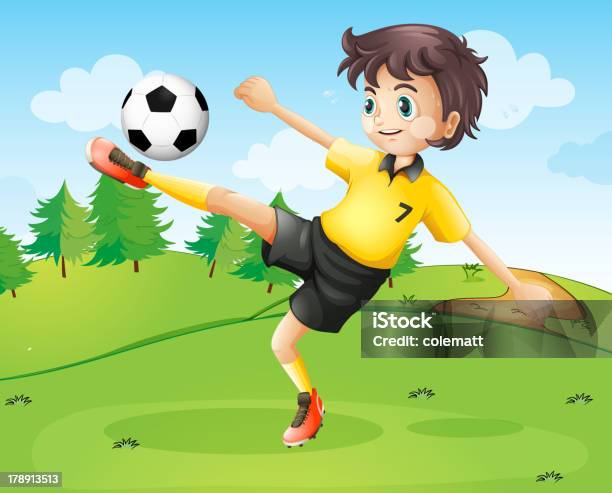 Jogador De Futebol Feminino No Seu Uniforme De Cor - Arte vetorial de stock e mais imagens de Adulto - Adulto, Amarelo, Ao Ar Livre