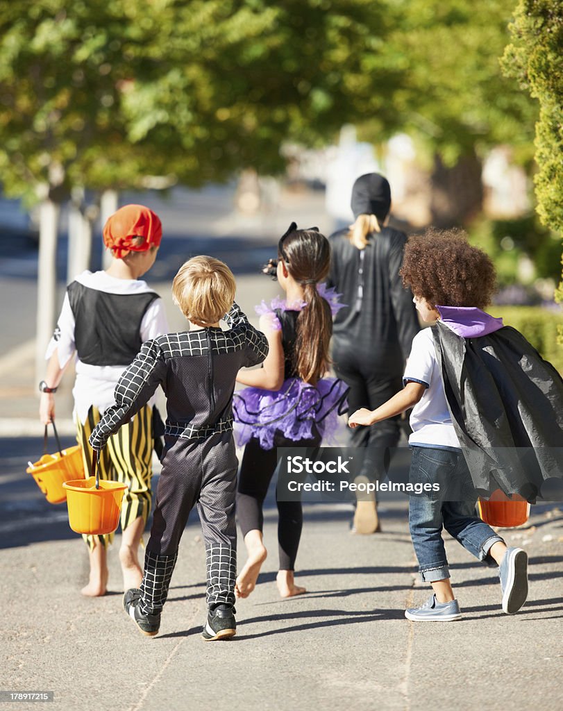 Little trick or treaters - Foto de stock de Halloween libre de derechos