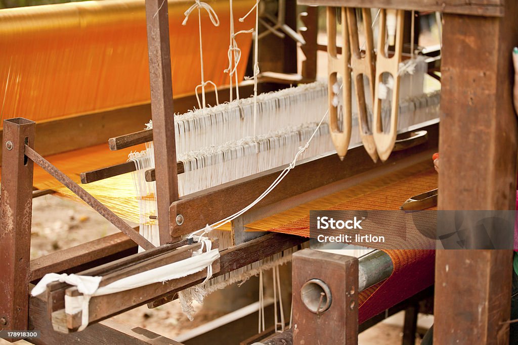 Tela de seda, máquina de coser - Foto de stock de Agricultura libre de derechos