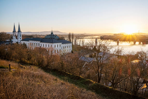 chiesa di sant'ignazio, esztergom, ungheria - saint ignatius church foto e immagini stock