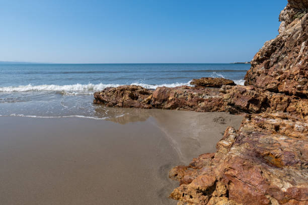 Inasa Beach, where gods gather near Izumo Taisha Shrine Inasa Beach, where gods gather near Izumo Taisha Shrine 岩壁 stock pictures, royalty-free photos & images