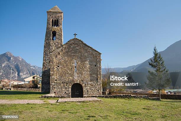 Kościół Sant Climent - zdjęcia stockowe i więcej obrazów Bez ludzi - Bez ludzi, Dzwonnica - Wieża, Europa - Lokalizacja geograficzna
