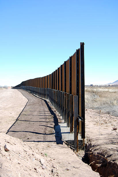 istock US-Mexico border fence close-up 178953002