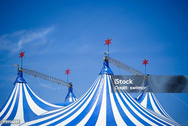 Tendone Di Circo Superiore - Fotografie stock e altre immagini di Circo - Circo, Tendone, Tendone di circo