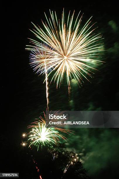 Feuerwerk 15 Stockfoto und mehr Bilder von Baustelle - Baustelle, Ca. 4. Jahrhundert, Explodieren