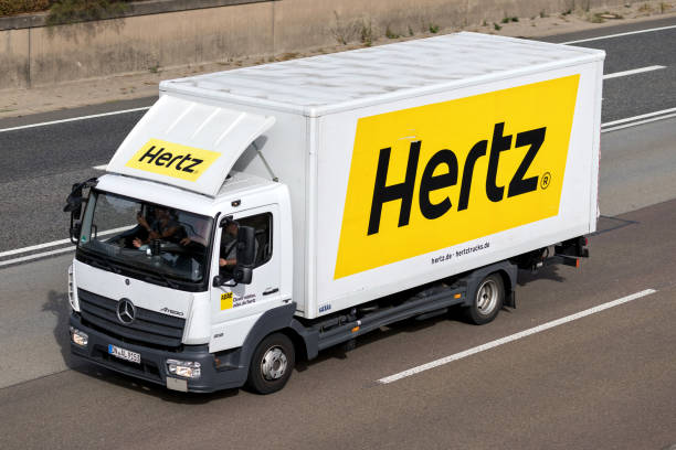 hertz mercedes-benz atego - the hertz corporation - fotografias e filmes do acervo
