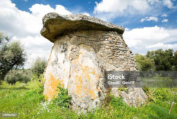 Dolmen Anta Hacer Pombal Foto de stock y más banco de imágenes de Altar - Altar, Antigualla, Arte tribal