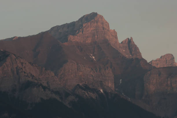 istock Majestic Mountain in the Sunset 1789627505