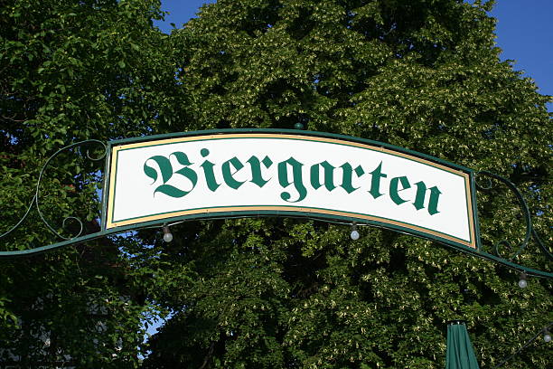 istock Beer Garden Sign - Biergartenschild 178963509