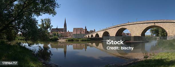 Regensburgcity In Germany - Fotografias de stock e mais imagens de Pedra - Material de Construção - Pedra - Material de Construção, Ponte, Regensburg