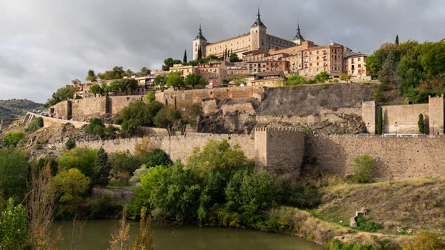 Close-Up Timelapse of Toledo Imperial City, Spain