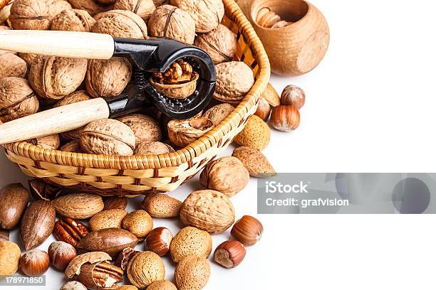 Mistura De Frutos Secos - Fotografias de stock e mais imagens de Alimentação Saudável - Alimentação Saudável, Amendoim - Alimento, Amêndoa