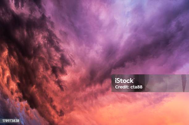 Шторм Облака — стоковые фотографии и другие картинки Абстрактный - Абстрактный, Аура, Без людей