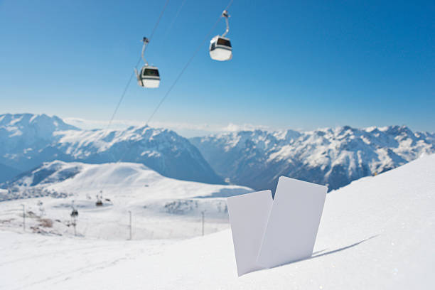 skilift-pass und panorama - ski slope overhead cable car snow frost stock-fotos und bilder