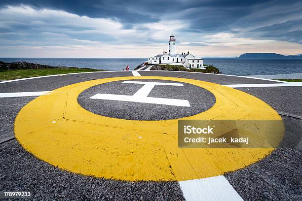 Faro Di Fanad Head Costa Settentrionale Di Donegal Irlanda - Fotografie stock e altre immagini di Acqua