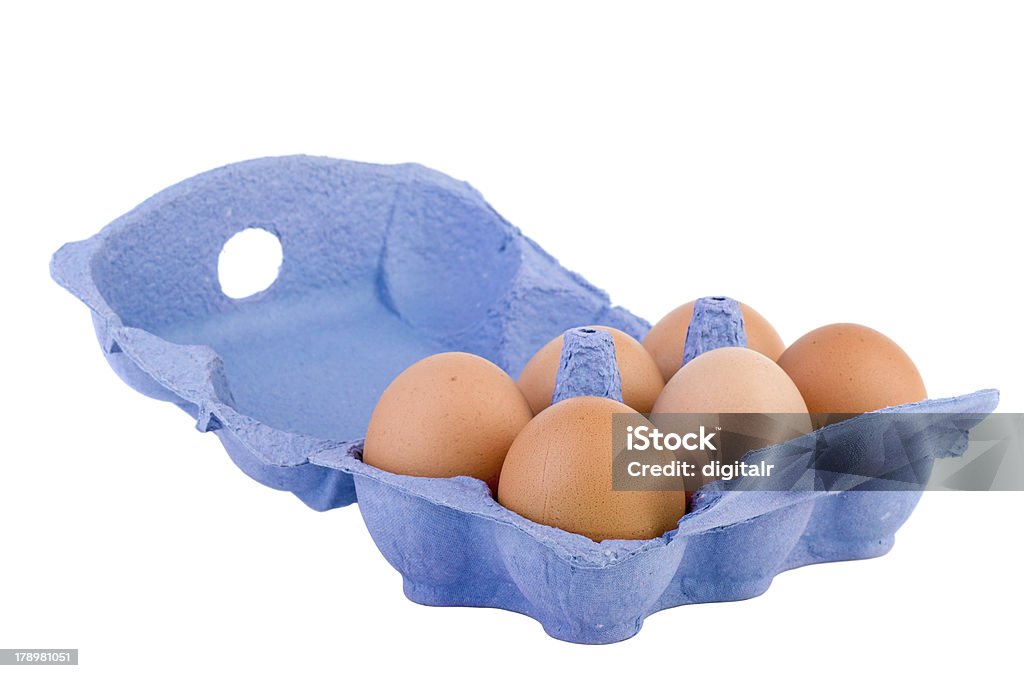Caja de cartón de huevos de Pascua con seis marrón - Foto de stock de Alimento libre de derechos
