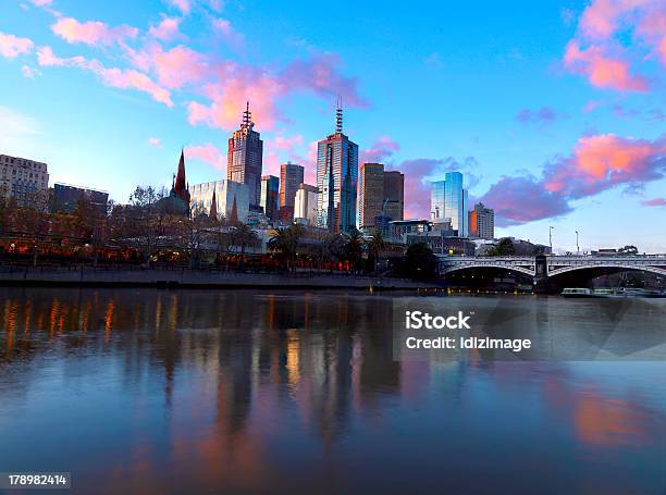 Die Skyline Von Melbourne Sonnenuntergang Stockfoto und mehr Bilder von Abenddämmerung - Abenddämmerung, Australien, Australische Kultur