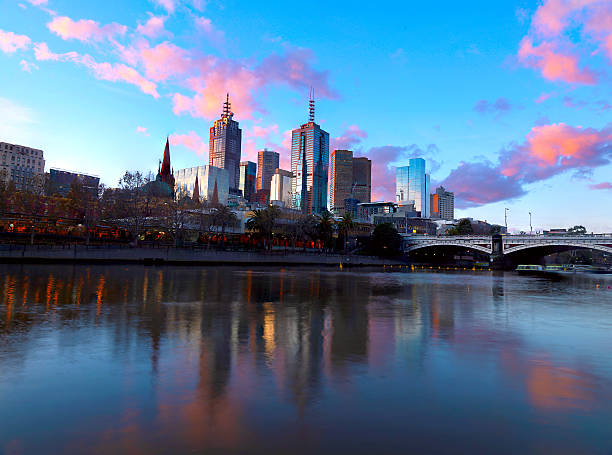 istock The skyline of Melbourne sunset 178982414