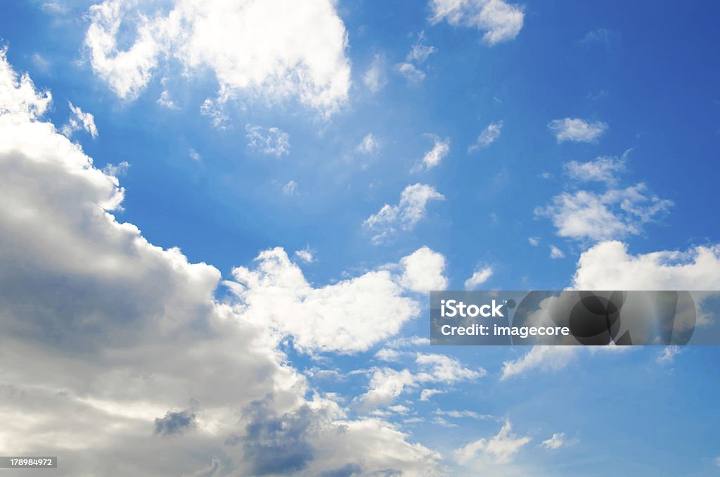 Blauer Himmel und Wolken 7 XXL - Lizenzfrei Biegung Stock-Foto