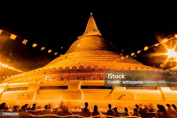 O Goldenphrapathomchedi Pagode - Fotografias de stock e mais imagens de Acender - Acender, Arcaico, Arco - Caraterística arquitetural