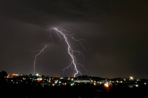 istock Beautiful Lightning bolt strike Over Kempton Park 1789851217