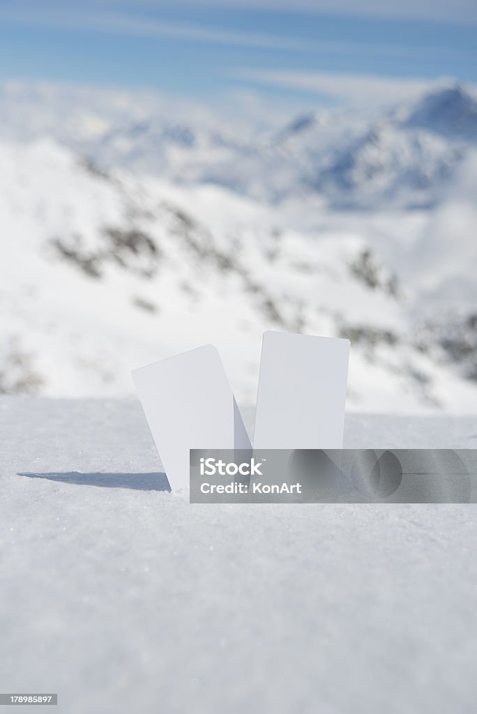 sport invernale pass con spazio copia - Foto stock royalty-free di Biglietto