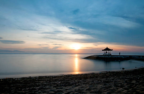 istock Sunrise on Sanur beach, Bali 178986415