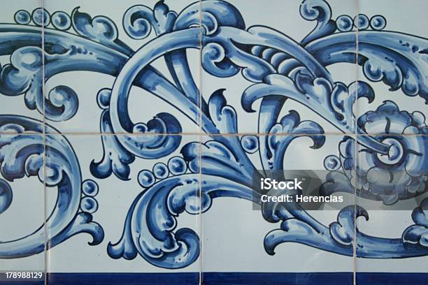 Foto de Cerâmica Azulejos Talavera e mais fotos de stock de Arte Moderna - Arte Moderna, Arte e Artesanato - Assunto, Azulejo