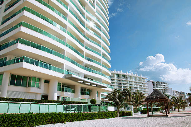 istock Hotel near the sea 178991080