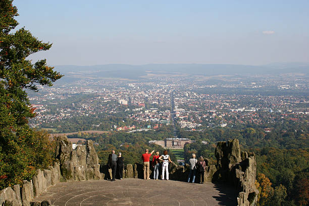 kassel und vom bergpark wilhelmshöhe herkules - wintershall foto e immagini stock