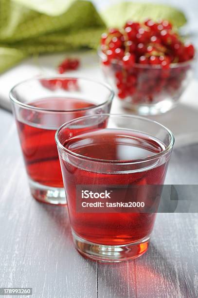 Grosella Roja Bebida Foto de stock y más banco de imágenes de Alimento - Alimento, Arándano rojo - Fruta baya, Bebida