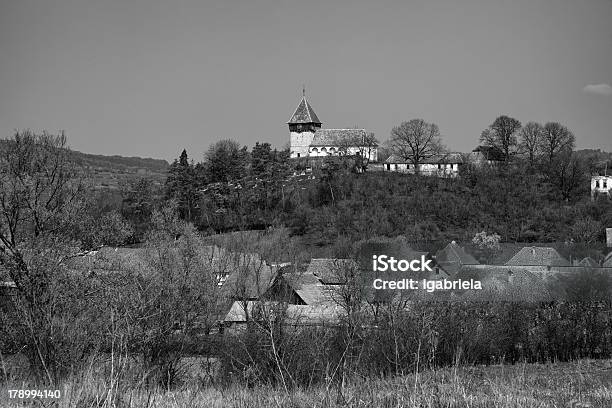 Rodbav Iglesia Foto de stock y más banco de imágenes de Aldea - Aldea, Arquitectura, Blanco y negro